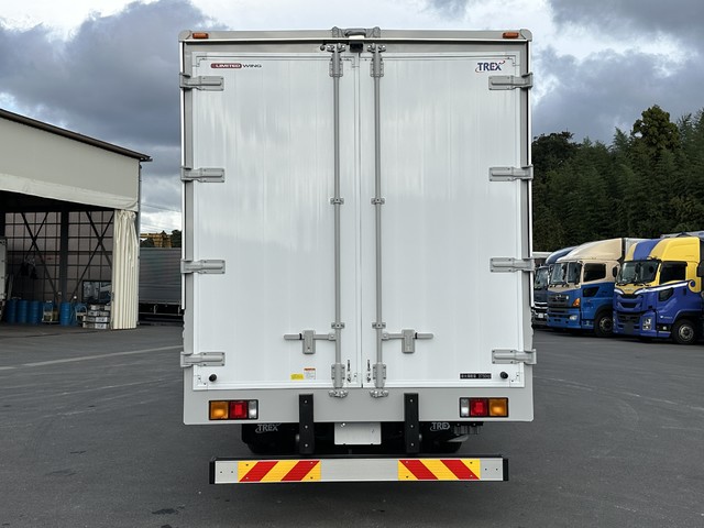 中古 【1078万円】三菱ふそう ウイング 4トン(中型) R7年 2KG-FK65Fの外装