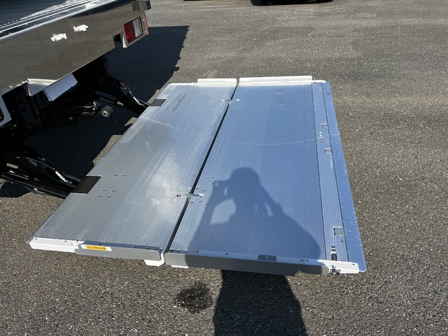 中古 日野 冷凍バン 4トン(中型) R7年 2PG-FD2ABGの部品