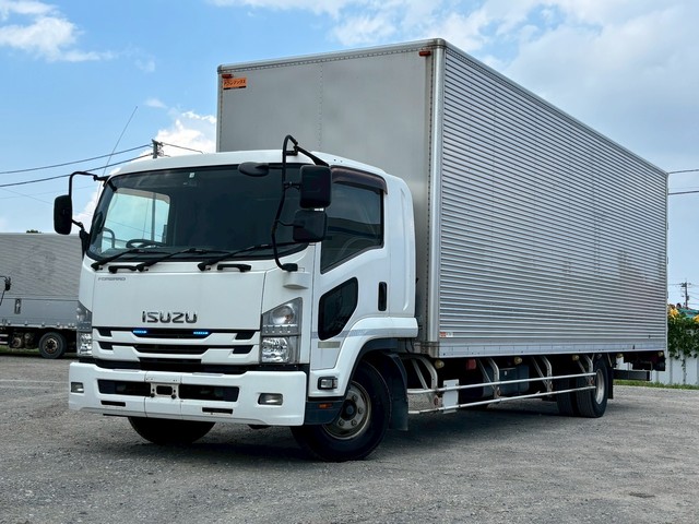 リアエアサス いすゞフォワード アルミバン 荷台長8600 オートマ 積載2.45トン