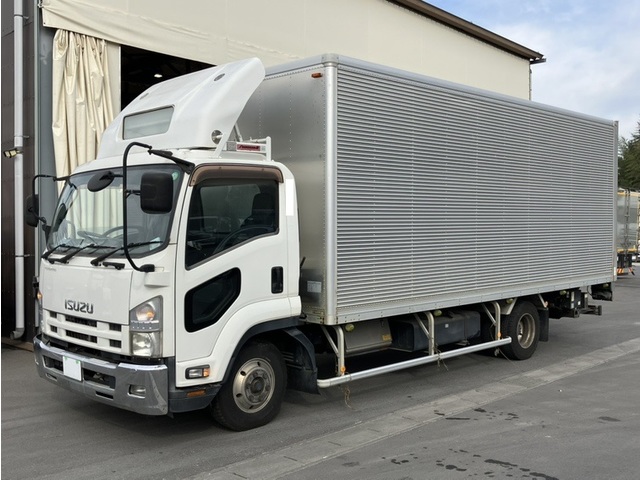 【近日入庫予定】【先行案内】 H26年 車検付き 跳ね上げパワーゲート付！ アルミバン 6400ワイド幅 内高238㎝ リーフサス アルミ縞板床 フルハーフ 240馬力 いすゞ フォワード