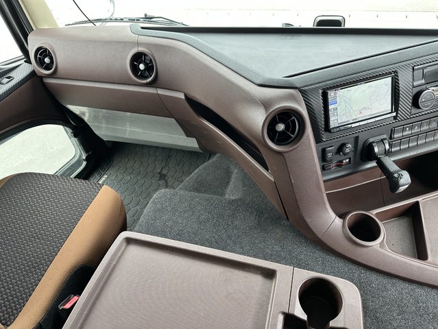 中古 日野 ウイング 大型 R3年 2DG-FW1AHGの内装