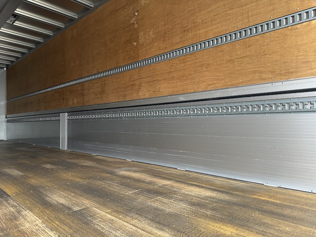 中古 日野 ウイング 大型 R3年 2DG-FW1AHGの内装