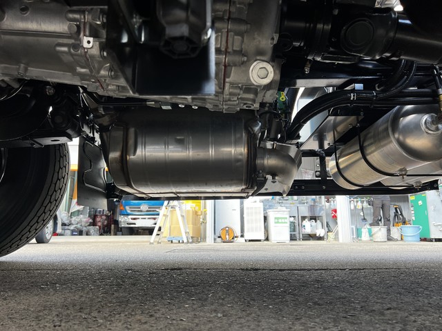 中古 三菱ふそう トレーラーヘッド (トラクターヘッド) 大型 R7年 2PG-FP84HDRの部品