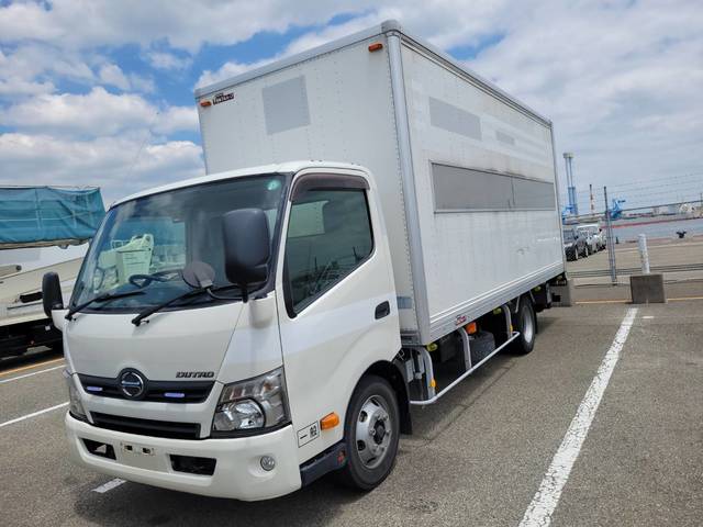 【近日入庫予定】 H29年 かぶせゲート 超超ロング パネルバン ワイド幅 内高230cm リアシャッター扉 床アルミ縞板 6速マニュアル 日野デュトロ