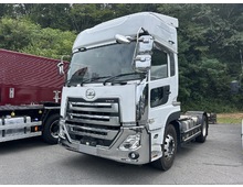 【近日入庫予定】 R4年 460高馬力 トラクターヘッド 第5輪荷重11.5ｔ ハイルーフ スライドカプラー搭載 リアエアサス アルミホイール エスコット UDクオン