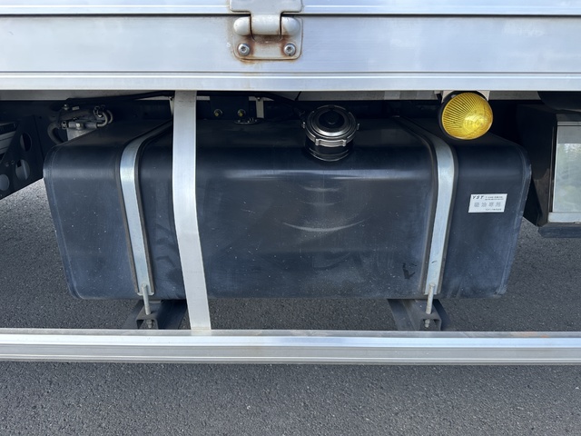 中古 日産UD ウイング 4トン(中型) H30年 TKG-MK38Cの外装