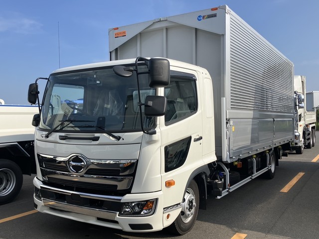 【近日入庫予定】 【未使用車】 R6年 跳上パワーゲート付き アルミウイング 6200ワイド リアエアサス 6速マニュアル 日野レンジャー 車検付き