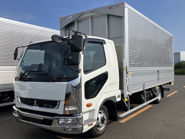 【近日入庫予定】 【未使用車】 R7年 格納パワーゲート付き アルミウイング 6200ワイド リアエアサス 6速マニュアル ふそうファイター 車検付き