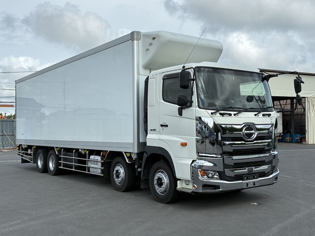中古 【1,705万円】日野 冷凍バン 大型 H30年 2DG-FW1AHGの外装