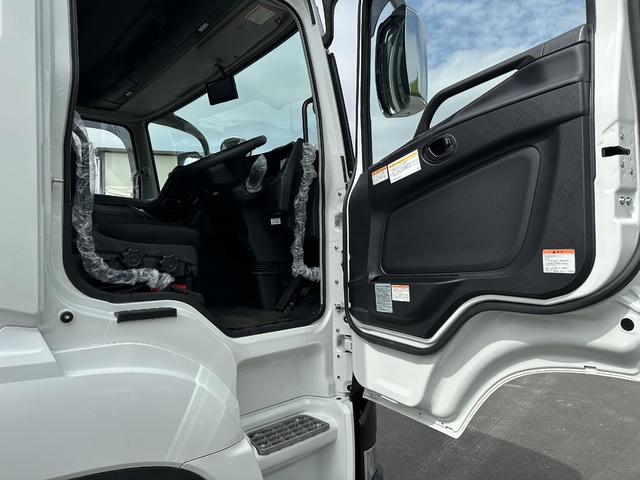 中古 【1,958万円】三菱ふそう ウイング 大型 R6年 2PG-FS84VZの内装