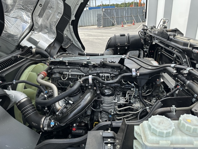 中古 【1,958万円】三菱ふそう ウイング 大型 R6年 2PG-FS84VZの部品