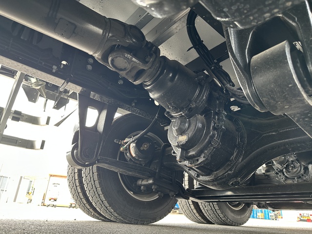中古 【1,958万円】三菱ふそう ウイング 大型 R6年 2PG-FS84VZの部品