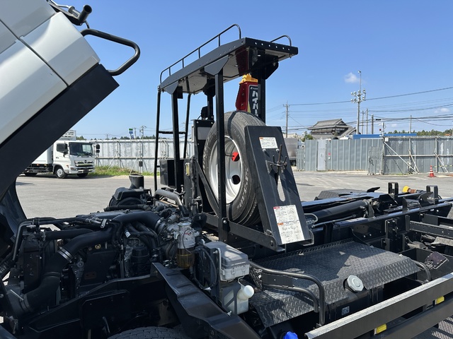 中古 【880万円】いすゞ アームロール 4トン(中型) R3年 2RG-FRR90S2の外装