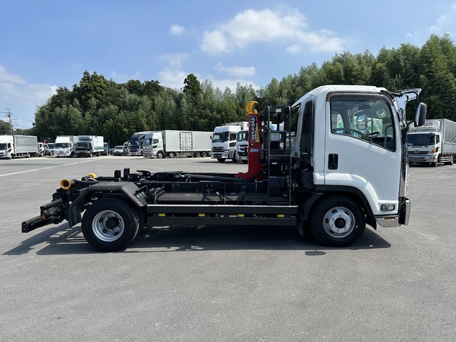 中古 【880万円】いすゞ アームロール 4トン(中型) R3年 2RG-FRR90S2の外装