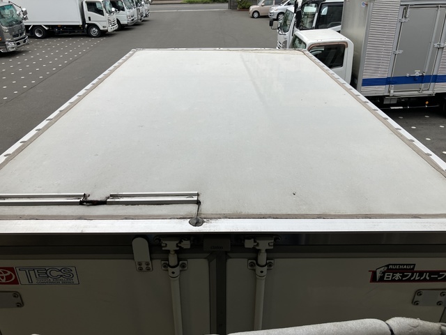 中古  冷凍バン 2トン(小型) R1年 TKG-XZC605の外装
