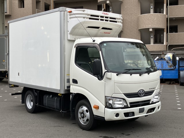 中古  冷凍バン 2トン(小型) R1年 TKG-XZC605の外装