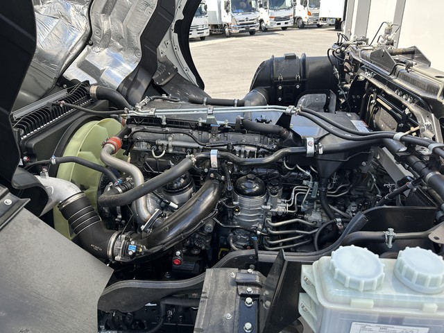 中古 【1,958万円】三菱ふそう ウイング 大型 R6年 2PG-FS84VZの部品