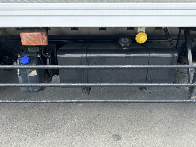 中古 【374万円】日野 冷凍バン 増トン H29年 2PG-FJ2ABGの外装