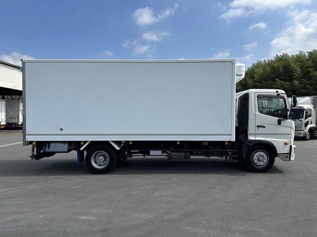 中古 【374万円】日野 冷凍バン 増トン H29年 2PG-FJ2ABGの外装