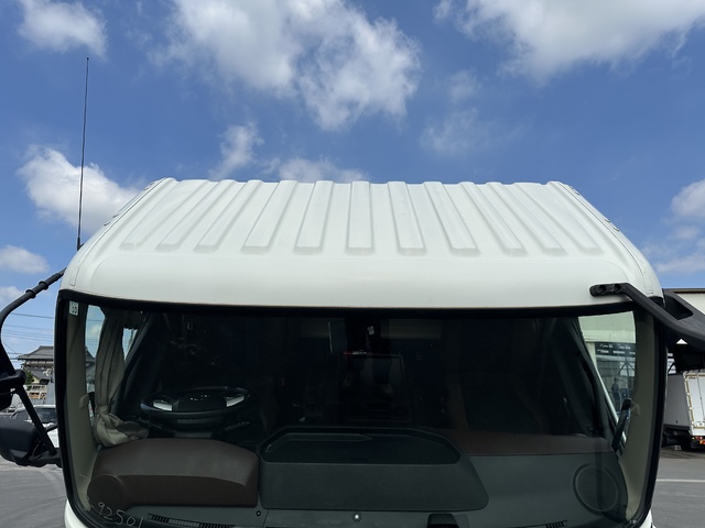 中古 【374万円】日野 冷凍バン 増トン H29年 2PG-FJ2ABGの外装
