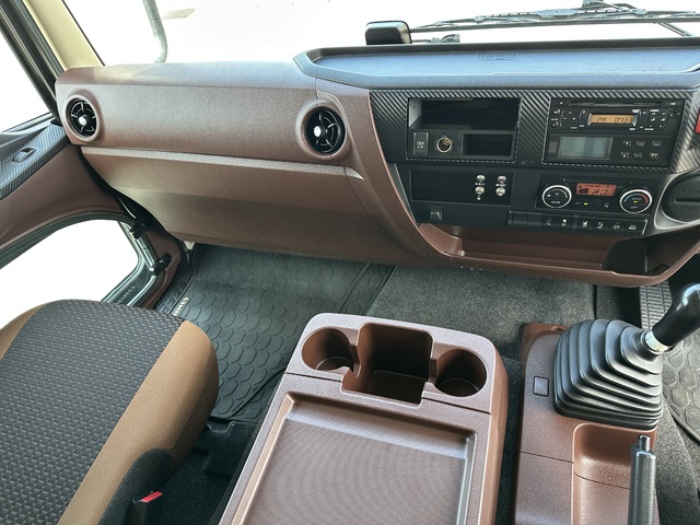 中古 【374万円】日野 冷凍バン 増トン H29年 2PG-FJ2ABGの内装
