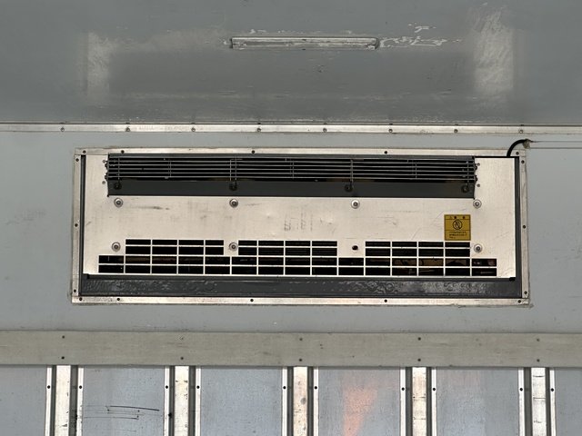 中古 【374万円】日野 冷凍バン 増トン H29年 2PG-FJ2ABGの内装