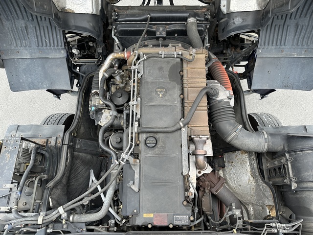 中古 【297万円】三菱ふそう バン 大型 H27年 QPG-FS64VZの部品