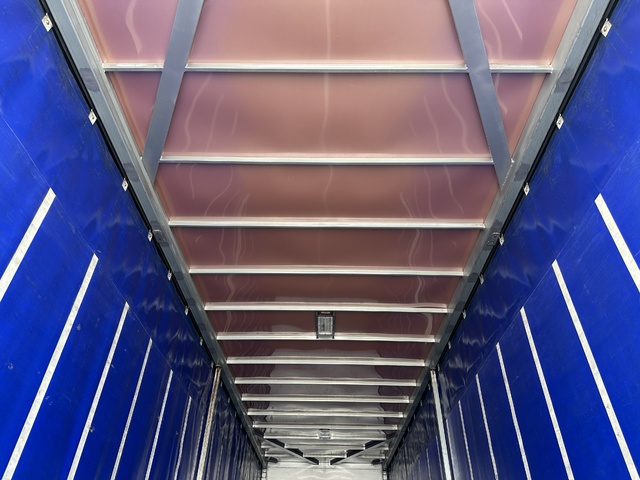 中古 【297万円】三菱ふそう バン 大型 H27年 QPG-FS64VZの内装