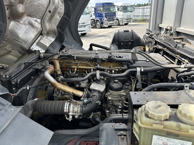 中古 【297万円】三菱ふそう バン 大型 H27年 QPG-FS64VZの部品