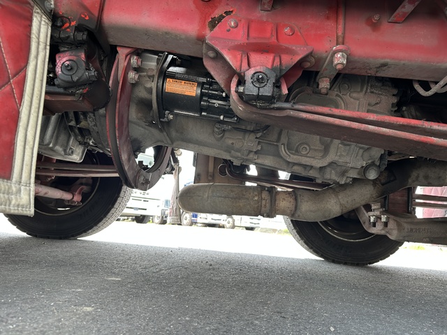 中古 【297万円】三菱ふそう バン 大型 H27年 QPG-FS64VZの部品