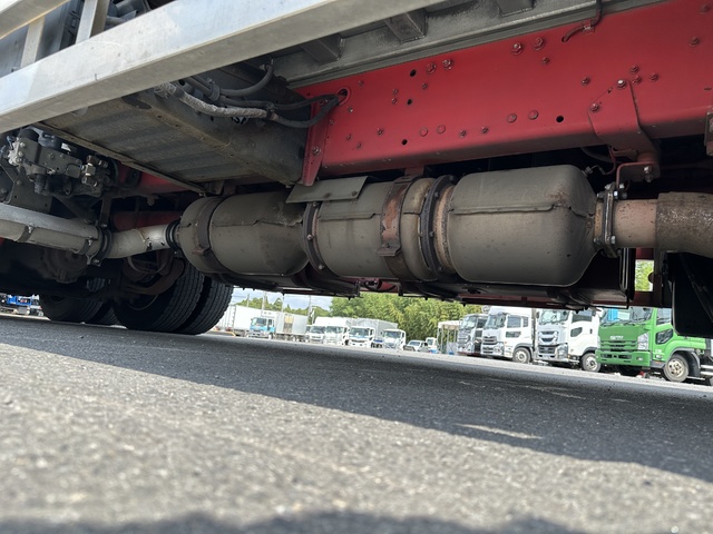 中古 【297万円】三菱ふそう バン 大型 H27年 QPG-FS64VZの部品