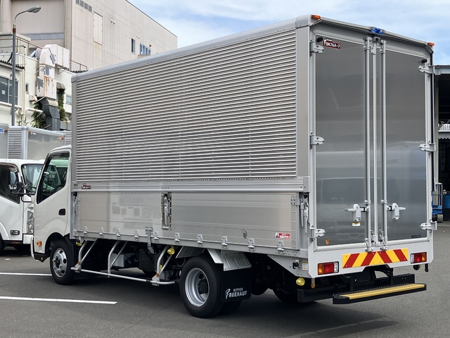 中古 【770万円】日野 ウイング 2トン(小型) R7年 2KG-XZU712Mの外装