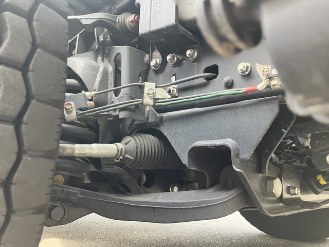 中古 【550万円】三菱ふそう バン 2トン(小型) R6年 2RG-FEAV0の部品