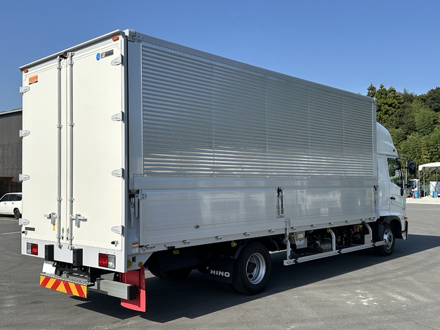 中古 【1,067万円】日野 ウイング 4トン(中型) R6年 2PG-FD2ABGの外装