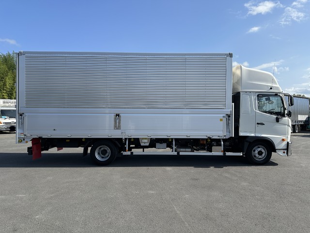中古 【1,067万円】日野 ウイング 4トン(中型) R6年 2PG-FD2ABGの外装