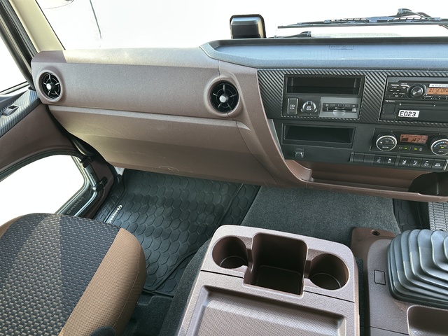 中古 【1,067万円】日野 ウイング 4トン(中型) R6年 2PG-FD2ABGの内装