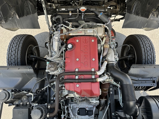 中古 【1,067万円】日野 ウイング 4トン(中型) R6年 2PG-FD2ABGの部品