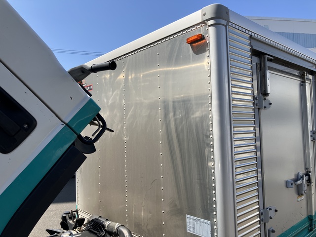 中古 【121万円】いすゞ バン 2トン(小型) H29年 TRG-NMR85ANの外装