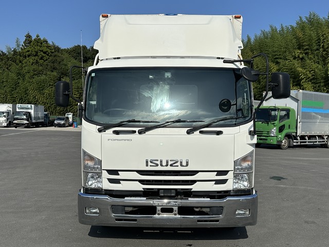 中古 【594万円】いすゞ ウイング 4トン(中型) H29年 TKG-FRR90S2の外装