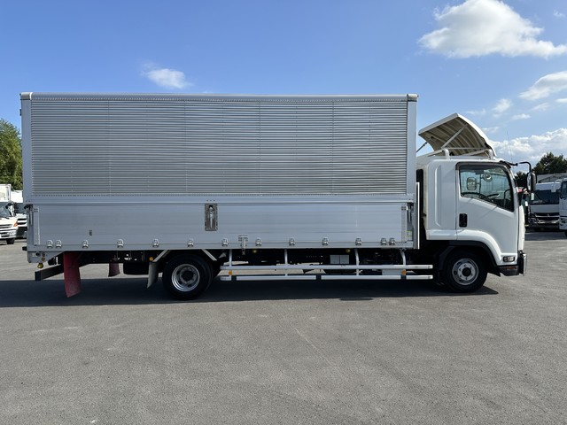 中古 【594万円】いすゞ ウイング 4トン(中型) H29年 TKG-FRR90S2の外装