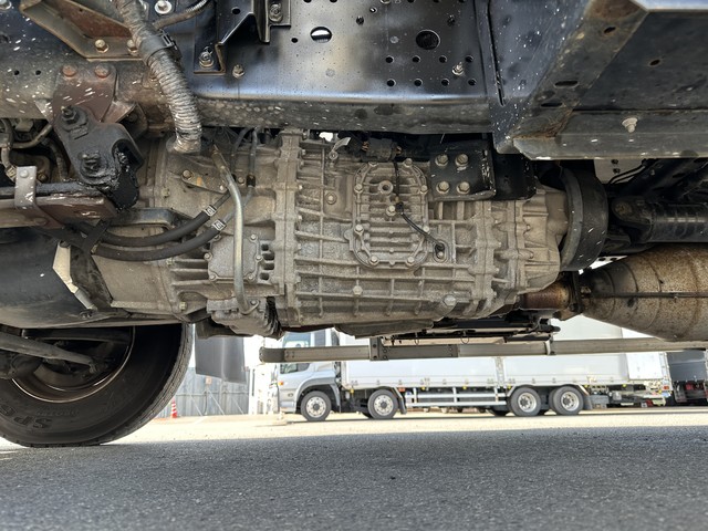 中古 【594万円】いすゞ ウイング 4トン(中型) H29年 TKG-FRR90S2の部品