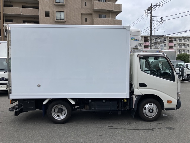 中古 【374万円】日野 冷凍バン 2トン(小型) H30年 TPG-XZC605Mの外装