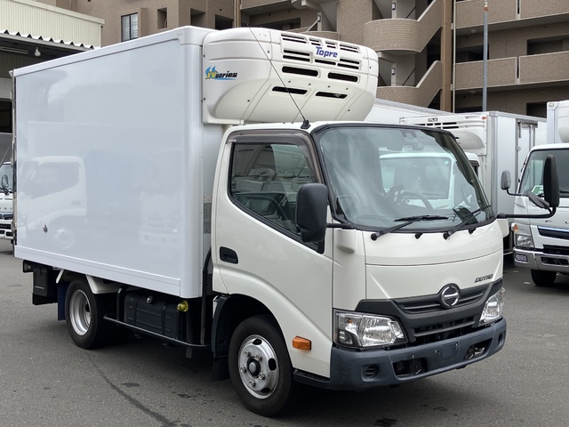 中古 【374万円】日野 冷凍バン 2トン(小型) H30年 TPG-XZC605Mの外装
