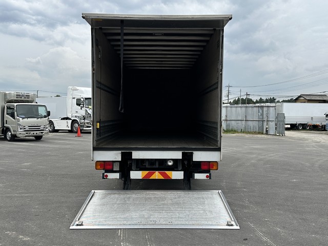 中古 【396万円】日野 バン 4トン(中型) H25年 TKG-FD7JLAGの内装