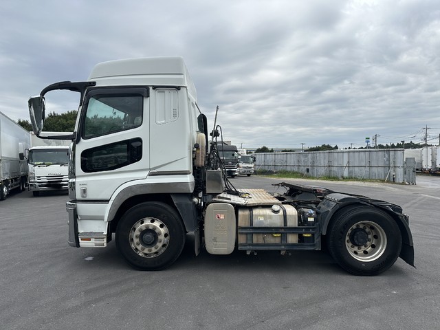 中古 三菱ふそう トレーラーヘッド (トラクターヘッド) 大型 H29年 QPG-FP64VDRの外装