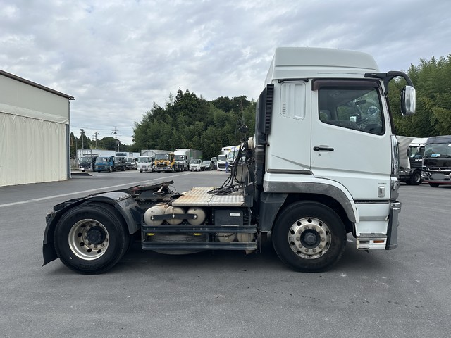 中古 三菱ふそう トレーラーヘッド (トラクターヘッド) 大型 H29年 QPG-FP64VDRの外装