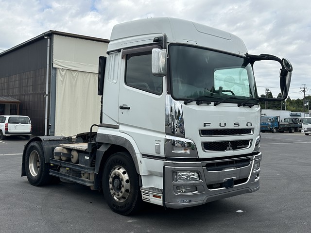 中古 三菱ふそう トレーラーヘッド (トラクターヘッド) 大型 H29年 QPG-FP64VDRの外装