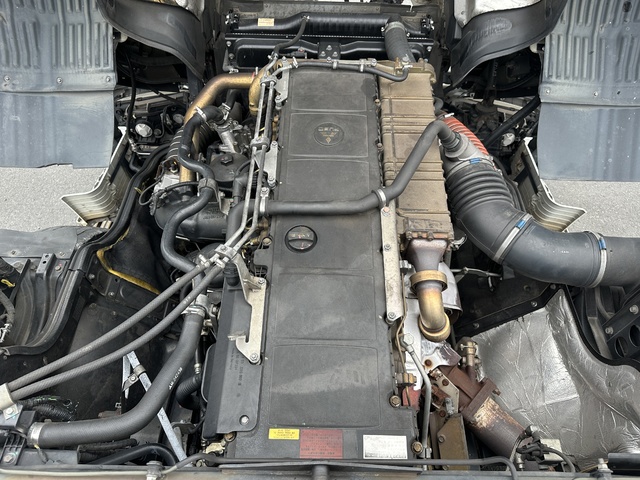 中古 三菱ふそう トレーラーヘッド (トラクターヘッド) 大型 H29年 QPG-FP64VDRの部品