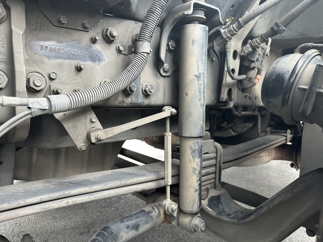 中古 三菱ふそう トレーラーヘッド (トラクターヘッド) 大型 H29年 QPG-FP64VDRの部品