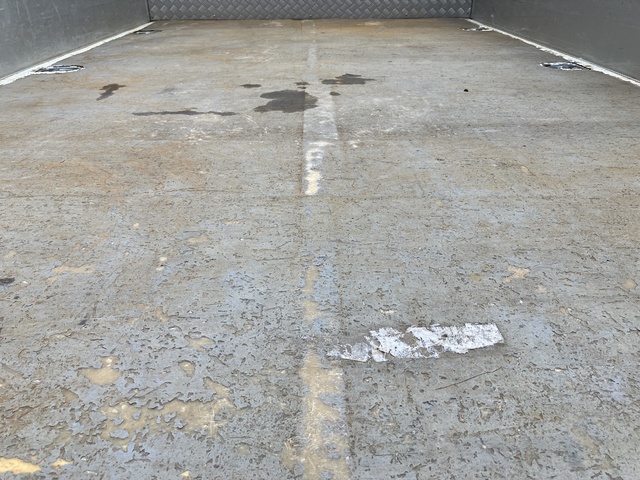 中古 【627万円】三菱ふそう クレーン・セルフ 2トン(小型) R1年 TPG-FEB80の内装